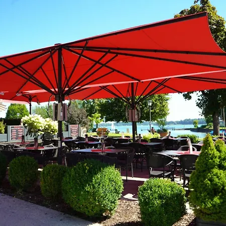 Hotel Schlossblick Chiemsee 3*
