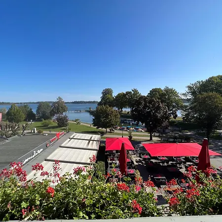 Hotel Schlossblick Chiemsee