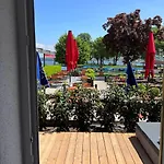 Schlossblick Chiemsee