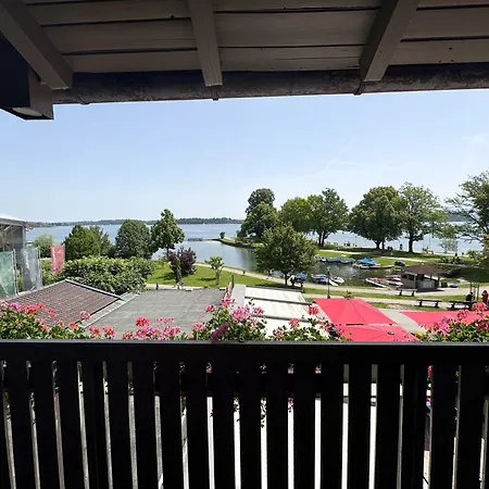 Schlossblick Chiemsee Hotel