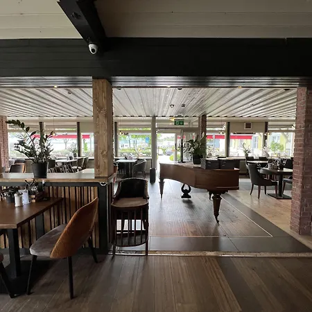 Schlossblick Chiemsee Hotel 3*