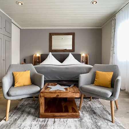 Hotel Schlossblick Chiemsee 3*