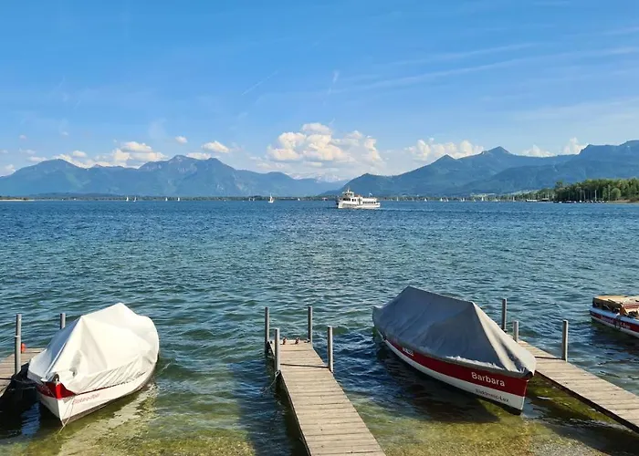 Schlossblick Chiemsee מלון