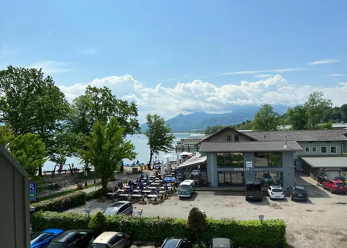 Schlossblick Chiemsee