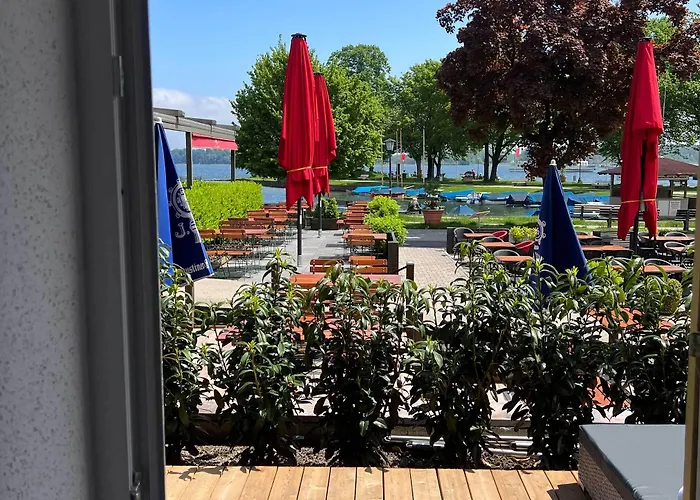 Schlossblick Chiemsee